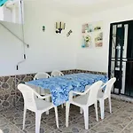 Sunshine Holiday House