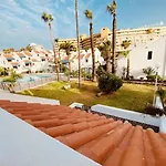 Sunshine Holiday House