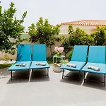 Villa With A Private Swimming Pool Callao Salvaje