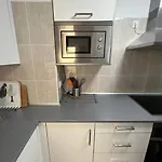 Piso Familiar 2 Dorm. Cocina