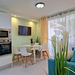 Fresh Apartment In Las Americas, Pe210 Next To The Beach
