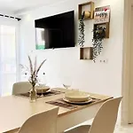 Giovina Living Av Suecia 150M From Beach