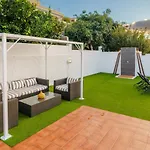 Iris 8 House