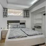 Las Americas - 1 Bedroom - Flayla-H
