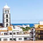 Central Penthouse, Close To The Natural Pools With Big Terrace, Ocean & City View