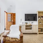 Central Penthouse, Close To The Natural Pools With Big Terrace, Ocean & City View