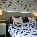 Apartment - May Flowers