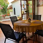 Cactus\'S House, 150 M Beach, 1 Bdr, 4 Guests, Wifi, Netflix,