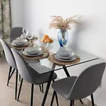 White Medano Apartment. New With Fast Wifi