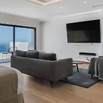 Karat Villa Presidencial