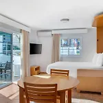 Sunset Harbour Club