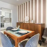 Romen 2-2 Penthouse Sea View & Jacuzzi 2B