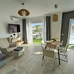 Malibu Park Apartments Sol