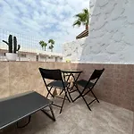 Practical And Cozy Apartment In Southern Arona