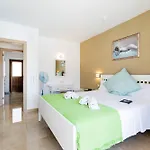 Las Floritas 23 Terrace And Swimming Pool