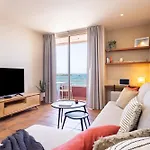 Spectacular Beachfront Loft-Style Casa Corina II