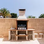 Comfortable 4-Bedroom Villa With Private Gardens
