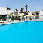Papagayo Beach Apartments