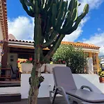 Cactus\'S House, 150 M Beach, 1 Bdr, 4 Guests, Wifi, Netflix,