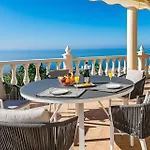 Luxusvilla Mit Fantastischem Meerblick