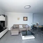 Ocean View First Sea Line Apartment