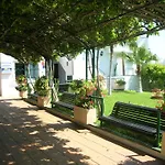 Apartamentos El Sombrero