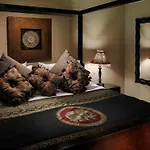 Royal Garden Villas, Luxury Hotel