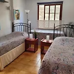 Penthouse De Roca In Poblado Marinero