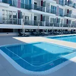 One Bedroom Apartment Playa La Arena