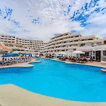 Garden City Palm Suite