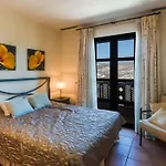 Family Oasis Between Golf Del Sur & Los Abrigos