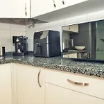 Ocean View Perfect Sunset Apartment, 4 Rooms 137M2, Wifi & Bbq