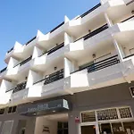 Estudio En El Centro Del Puerto De La Cruz