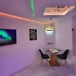 Moderno Y Luminoso Atico Con Vistas Y Piscina