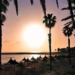 Wonderful White Appartament In Playa Las Americas