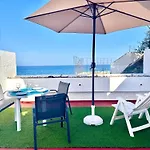 Marina Blue, Las Caletillas