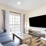 Casa Totalmente Renovada En Zona Muy Tranquila!!! Vistas Al Mar Y Montana