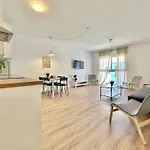 Sunny Seas Hideaway Apartment