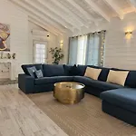 Villa La Paz Con Piscina Y Yacuzzy Integrado