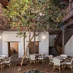 La Casa De La Camelia