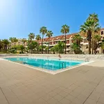 Modern Renovated Apartment With Terrace In Playa De Las Americas