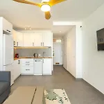 Modern Renovated Apartment With Terrace In Playa De Las Americas