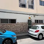 B&B Paraiso Tenerife Super Economy Rooms Airport