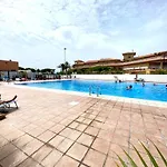 Stay Few Meters To Las Vistas Beach. Free Wifi.