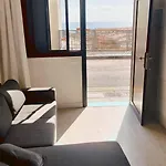 Modern & Comfortable Apartment Los Cristianos - Free Wifi