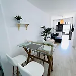 Modern & Comfortable Apartment Los Cristianos - Free Wifi