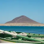 Alquilaencanarias Medano Pika Mediterraneo