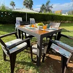 Apartamerica Garden Apartment - 150 Metres From The Beach