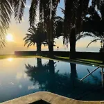 Villa En El Campo Con Piscina Privada Y Sunsets!