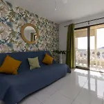 Castle Harbour 5